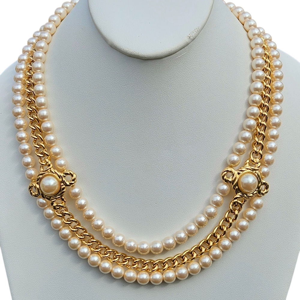 Vintage Givenchy Necklace Multistrand Faux Pearl Gold Chain Dressy Gala Necklace - Picture 3 of 16